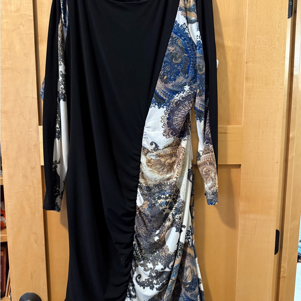 Elegant Black and Patterned Women's Dress